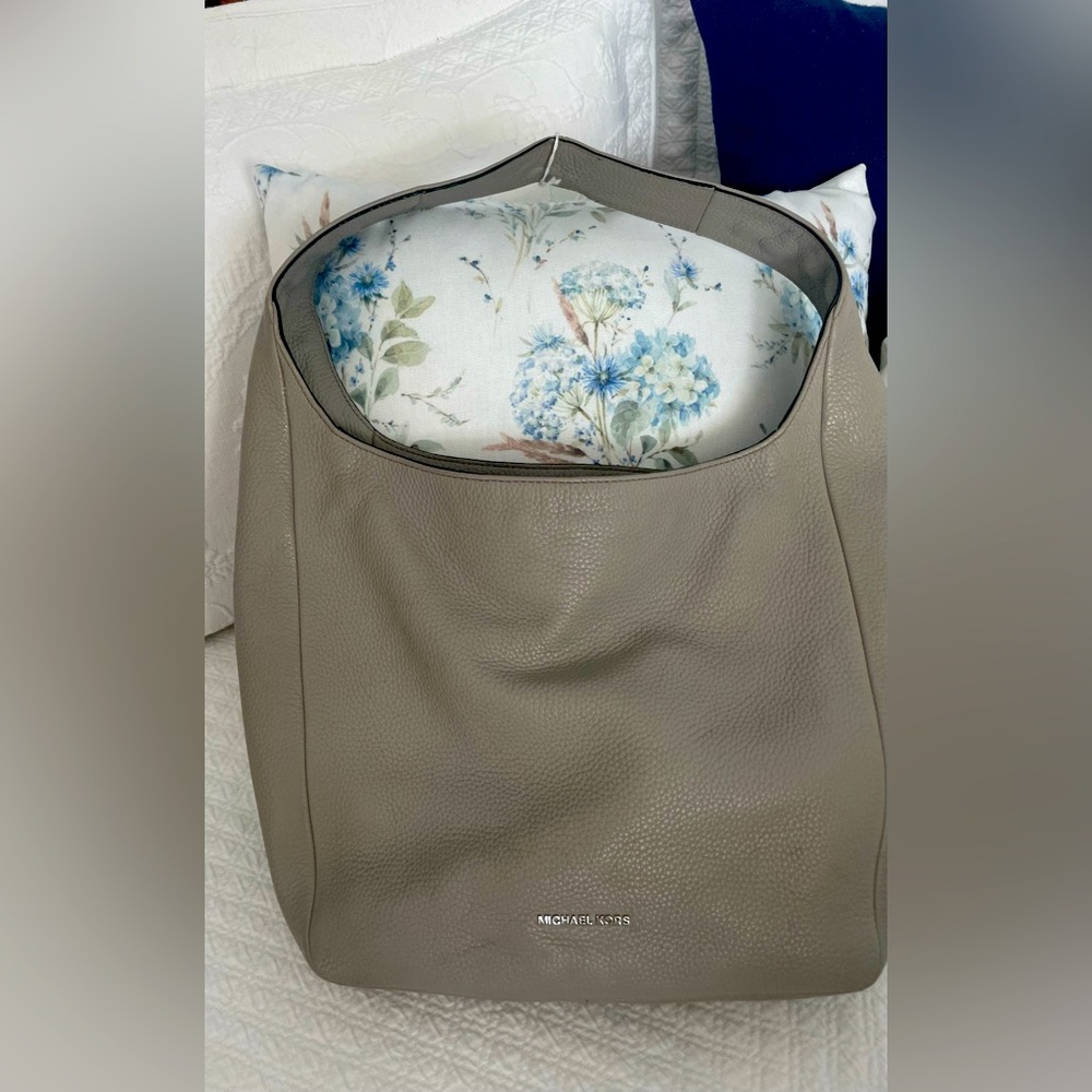 Michael Kors large shoulder bag